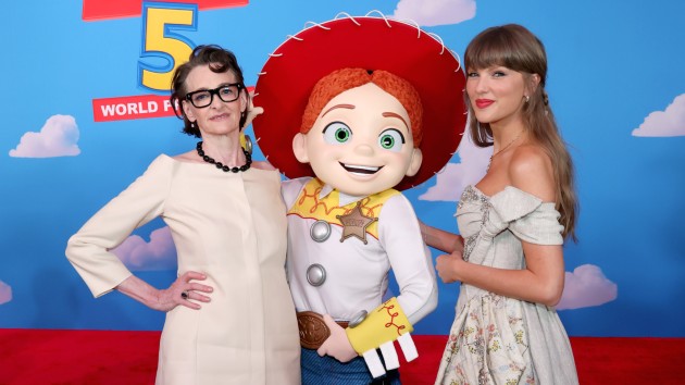 Taylor Swift talks ‘Toy Story 5’ song, performs it at movie’s LA premiere