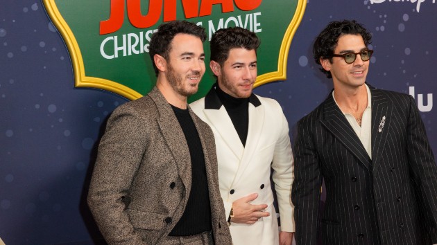 Jonas Brothers podcast coming to Disney+